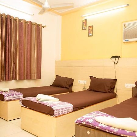Srujan Sarai Service Apartment Bombay Extérieur photo