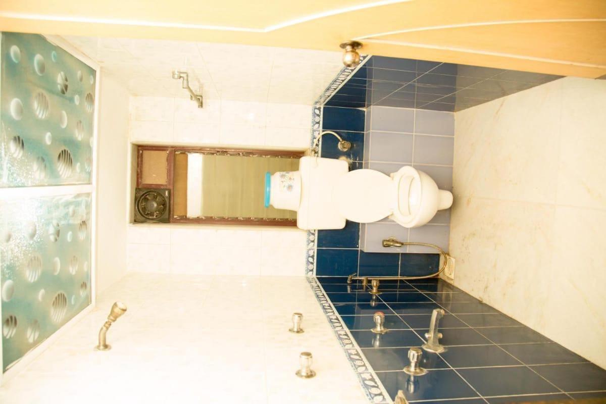 Srujan Sarai Service Apartment Bombay Extérieur photo