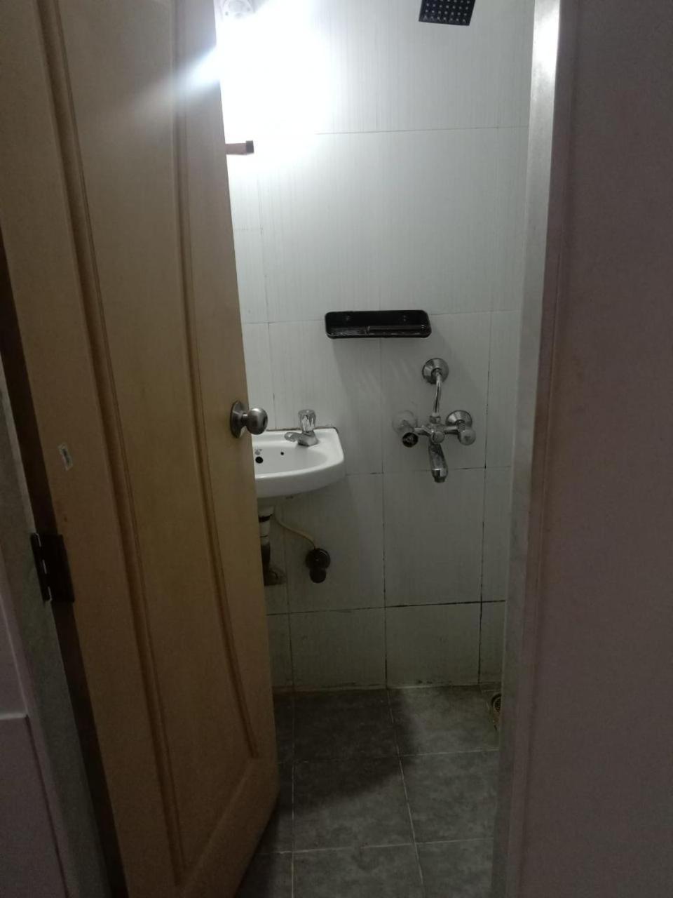 Srujan Sarai Service Apartment Bombay Extérieur photo